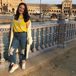 Distressed Mom jeans